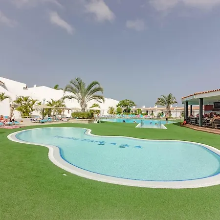 Apartment Ocean View Top Floor Spacious One Bedroom Wi-fi Pool