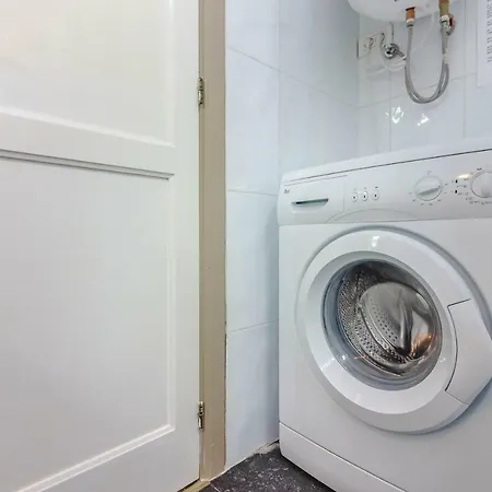 Ocean View Top Floor Spacious One Bedroom Wi-fi Pool